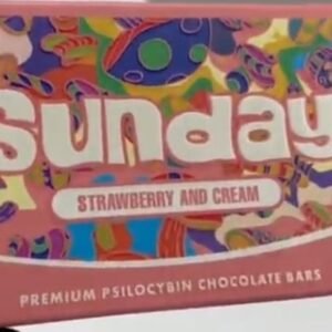 Sunday Strawberry And Cream Mushroom Chocolate Bar